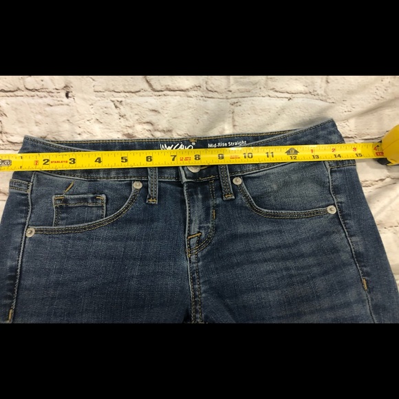 ✨Mossimo - Mid Rise Straight Leg Jeans - Gently Used - Measurements in Pics✨ - Picture 13 of 14